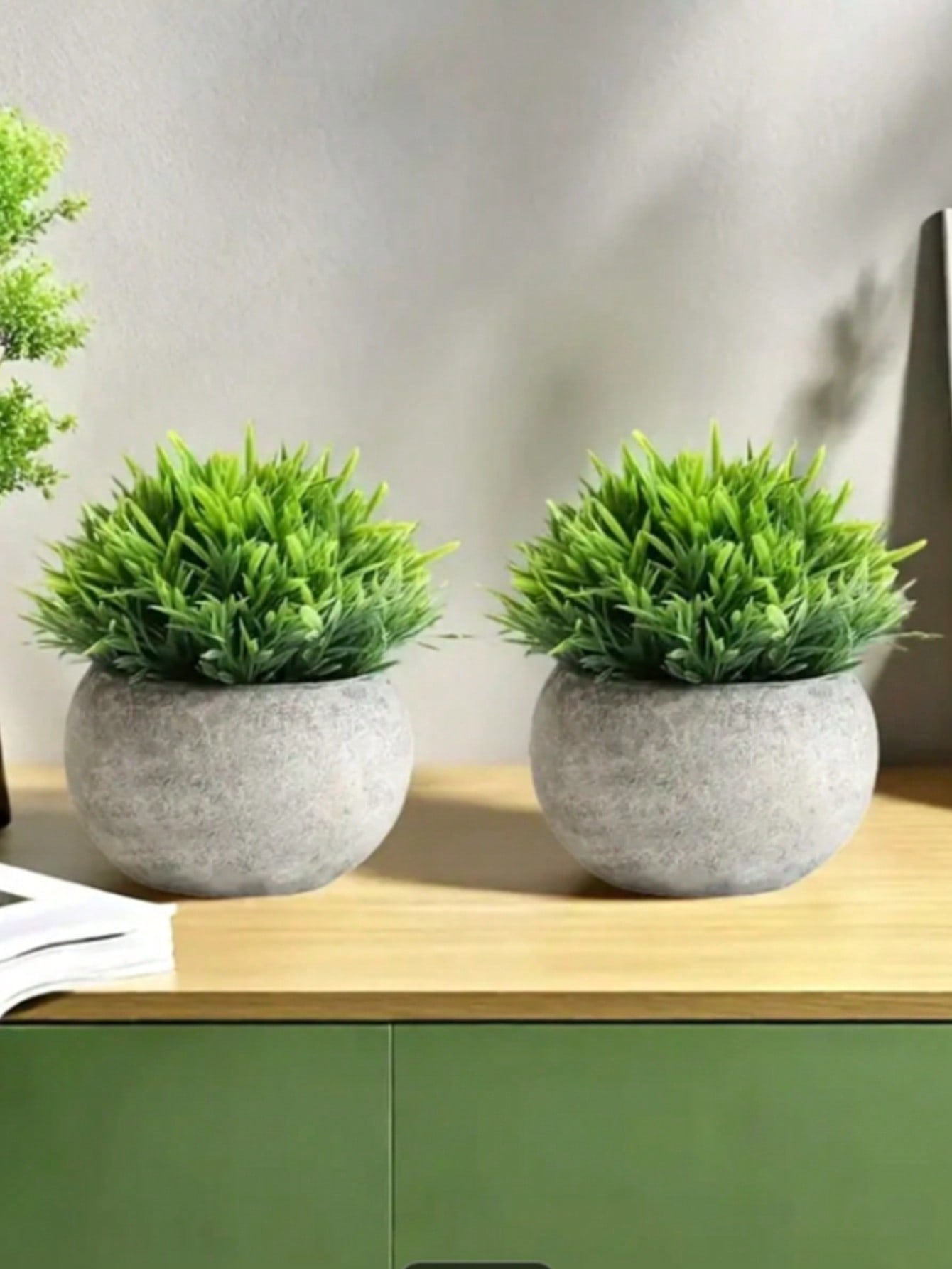 Artificial Grass Ball Potted Plants, Suitable For Decoration In Bathrooms, Windowsills And Home Offices. Multi-Functional Artificial Plants, Suitable For Celebration Activities Such As Weddings, Mother's Day And Father's Day. Cute Potted Plants