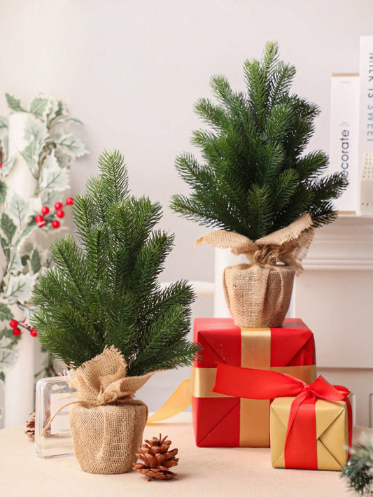 Artificial Cedar Burlap Potted Plant, Green, PE Material, Christmas Tree, Christmas Decoration Ornament, Tabletop Decoration, Artificial Potted Plant, Imitation Flowers, Imitation Plants,Party Decoration, Festive Decoration, Courtyard Porch/Home Di